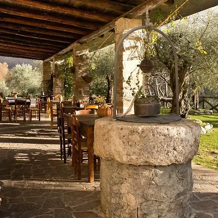 Agriturismo Casale Pie D'eco Farm stay Calvanico
